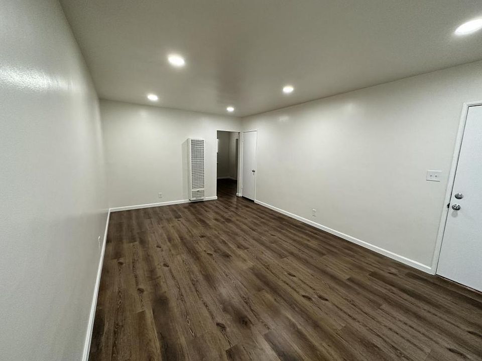 1st image of 13818 Christine Dr APT B