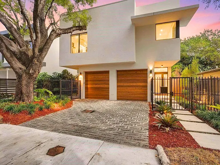 Immaculate private garage and an extra parking for a second car