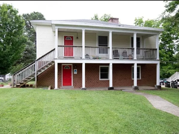 407ES, 407 E 2nd St #A, Farmville, VA 23901