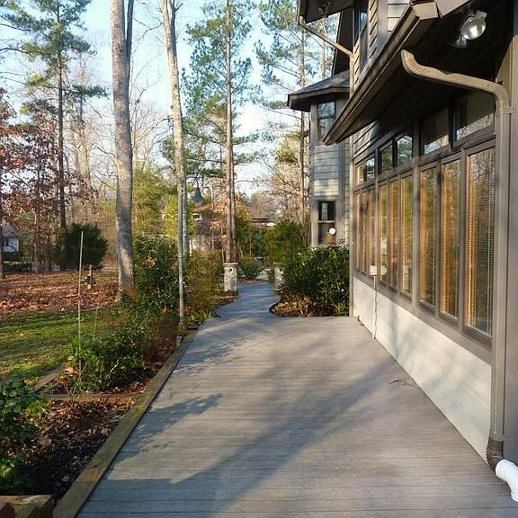 15 Harvey Pl — Photo 3