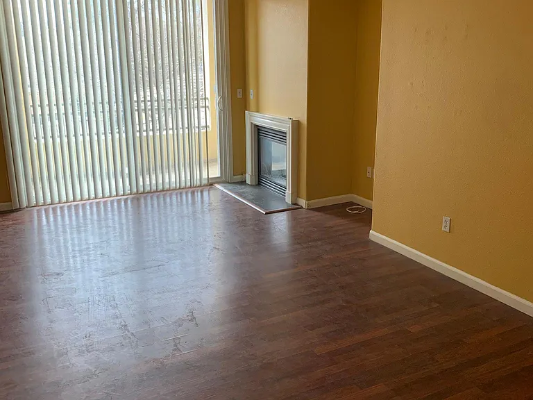 1360 Shady Ln #2 — Photo 3