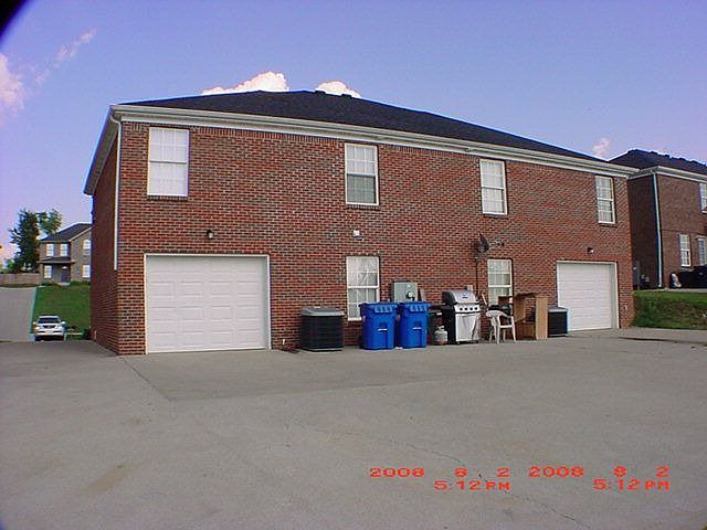 2nd image of 621 Hampton Way