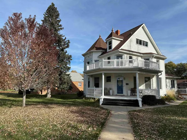 703 Grand Ave, Ravenna, NE 68869