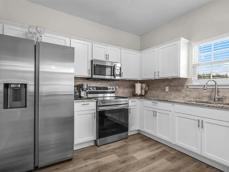479 Brightleaf Cir — Photo 12