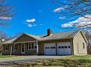 3 Cronin Hill Rd, Hatfield, MA 01038