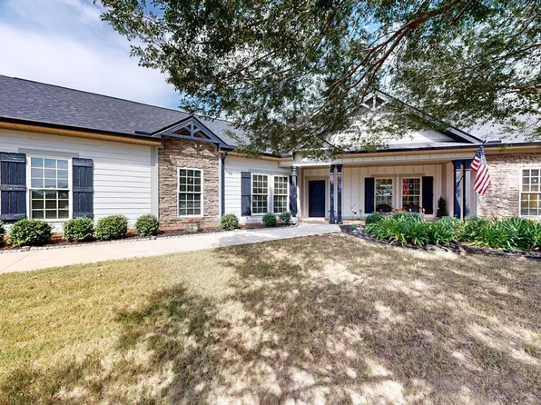 200 Weeping Willow Trl, Headland, AL 36345