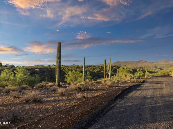 #1 N Quiet Hills Drive Lot 1, Morristown, AZ 85342