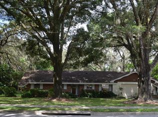 311 Sunnyside Rd, Temple Terrace, FL 33617