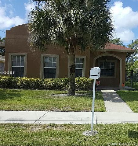2nd image of 1024 NW 5th Ct