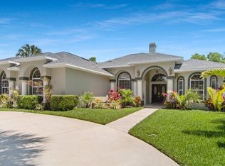 1670 Meyers Cove Dr, Tarpon Springs, FL 34689