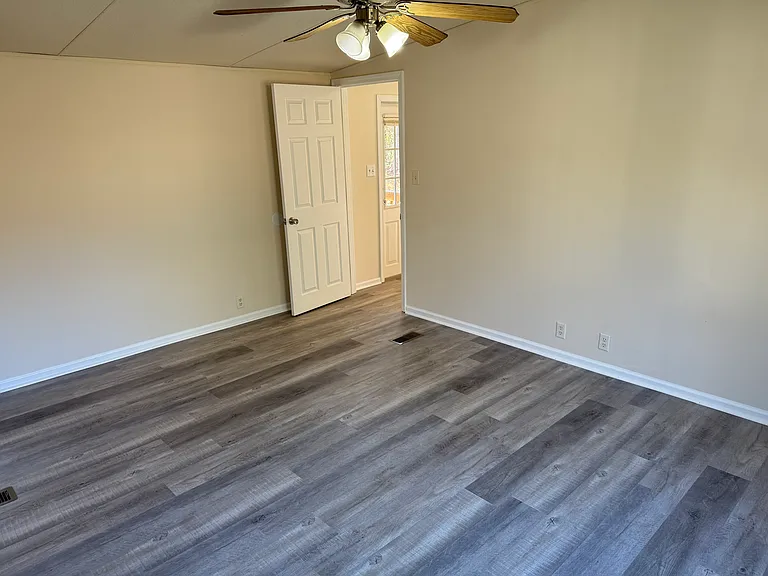 3993 Miller Dr — Photo 16