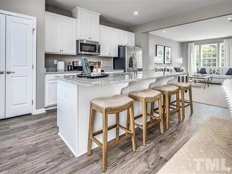 6500 Pathfinder Way — Photo 8