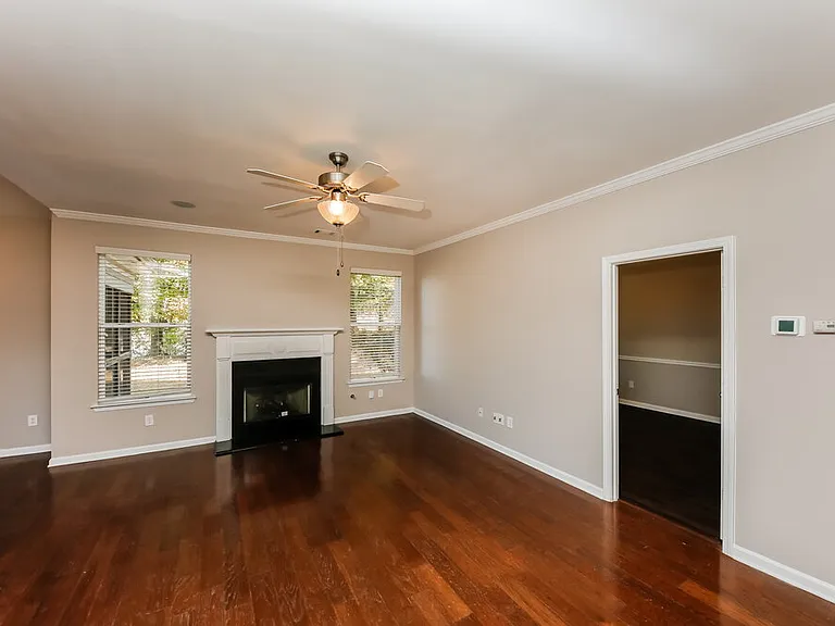 4550 Black Hills Dr NW — Photo 6