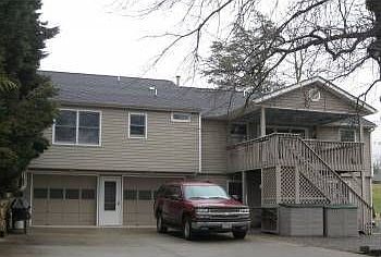 2nd image of 318 Diamond Rd