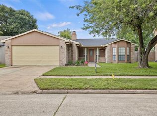 8019 Summer Place Dr, Humble, TX 77338