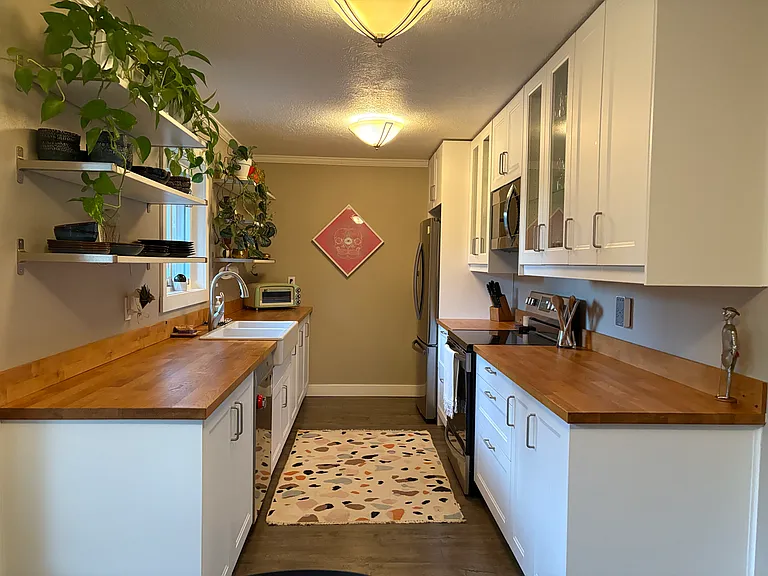 6816 N Rochester St — Photo 10