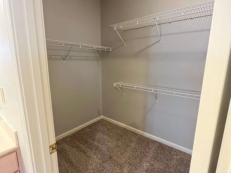 8570 Meadow Green Dr — Photo 13