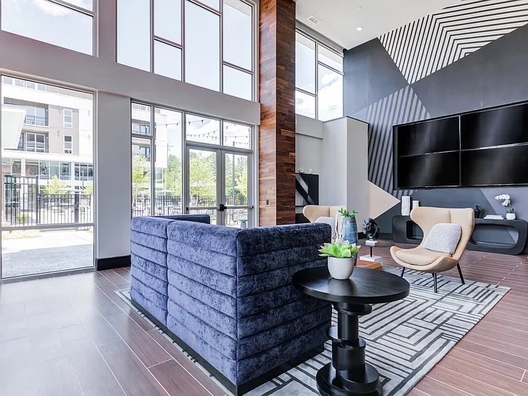 Aura Fifty4 — Photo 14