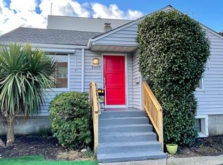 3009 59th Ave SW, Seattle, WA 98116