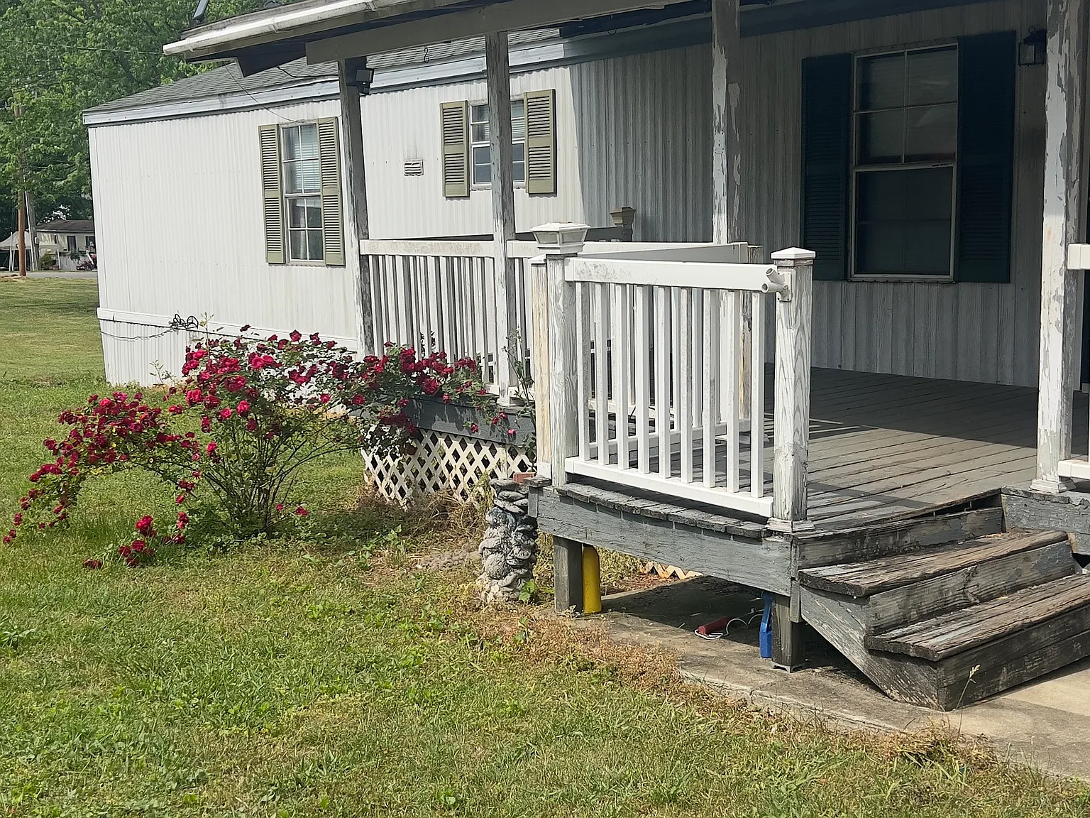 3 bed, 1150 sqft, $1,200 — Photo 1