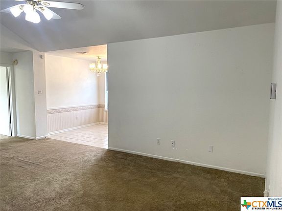 3rd image of 3615 Amanda Dr
