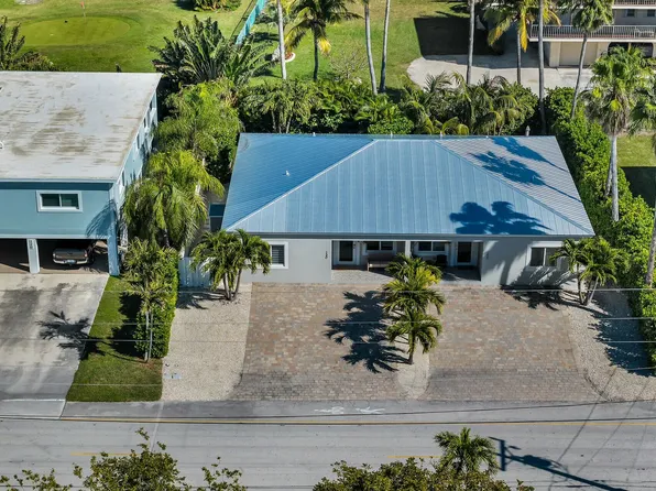 230 8th St, Key Colony Beach, FL 33051