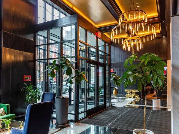 564 Saint Johns Place image 16 of 21