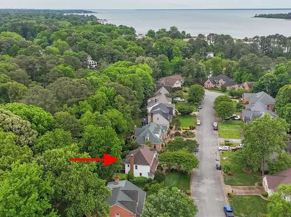 106 Millers Cove Rd, Newport News, VA 23602