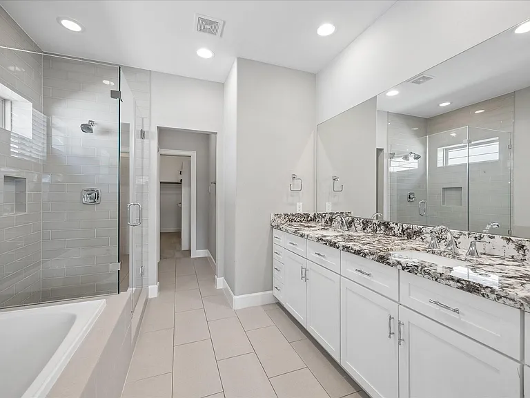 4107 Austin St — Photo 11
