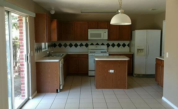 5th image of 2303 Drue Ln