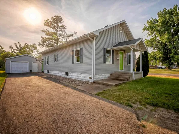 710 N Johnson St, Marion, IL 62959