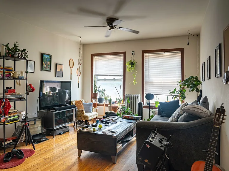 4401-03 N Beacon St #20-W — Photo 3