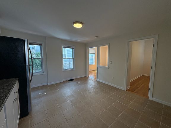 5th image of 38 Tremont St APT 1