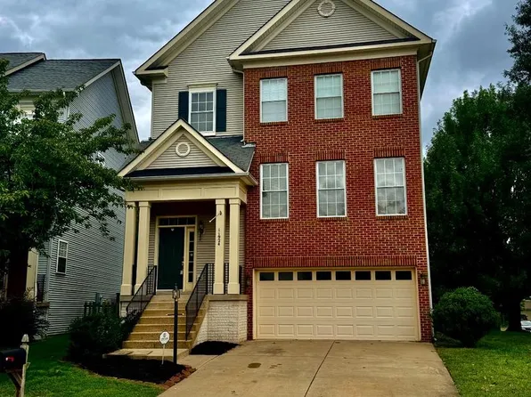 11924 Rayborn Creek Dr, Manassas, VA 20109