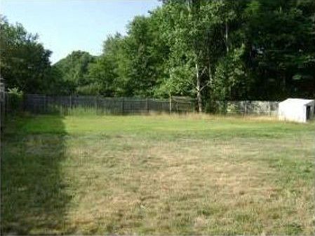 2nd image of 38 Saundra Dr