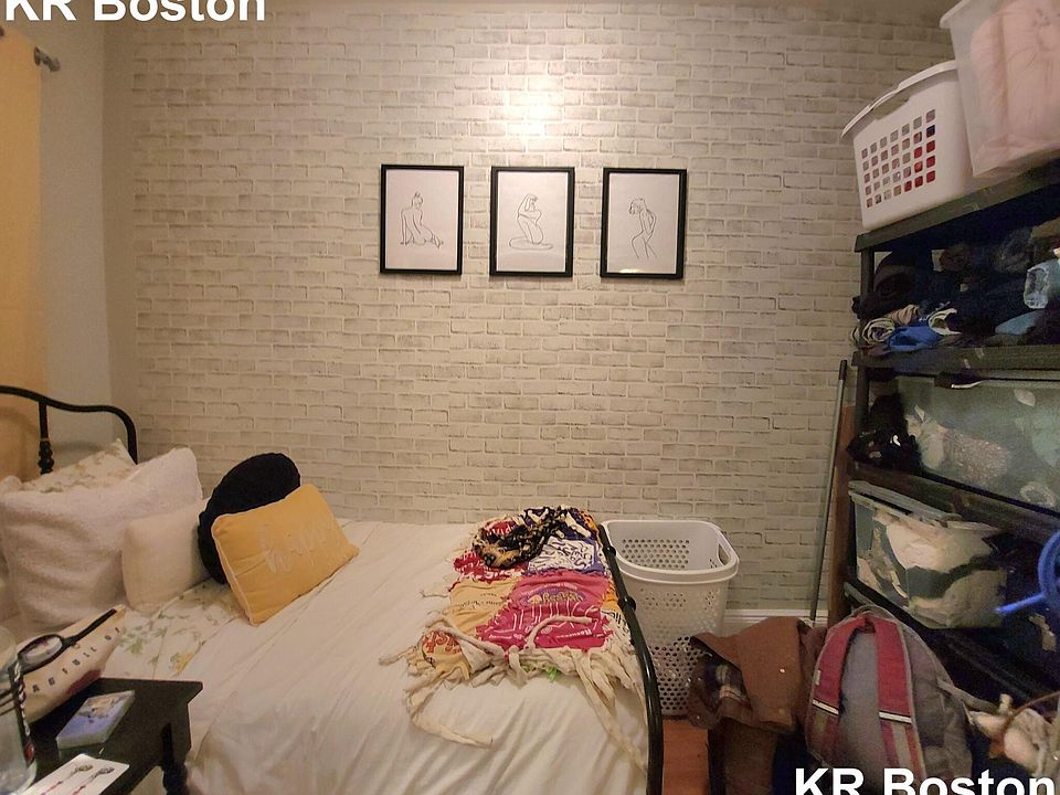 2nd image of 38 Hemenway St #123SD