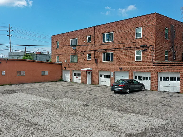 200 Solon Rd — Photo 7