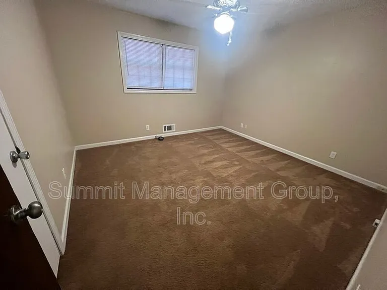916 Curry Cir SE — Photo 27