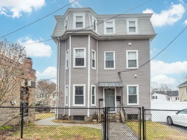 69 Forest St APT 2, Watertown, MA 02472