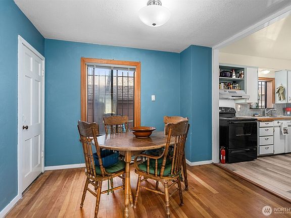 4th image of 2360 S Hosmer Street