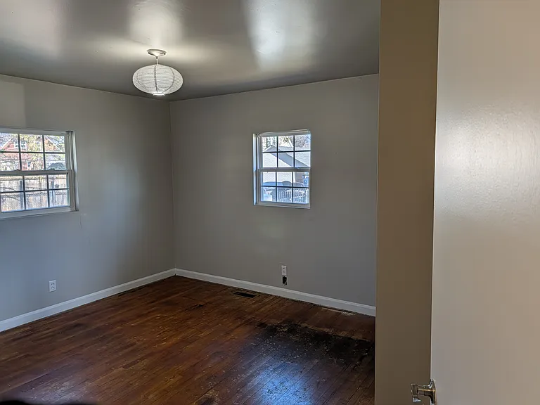 604 W Walnut Ave — Photo 7