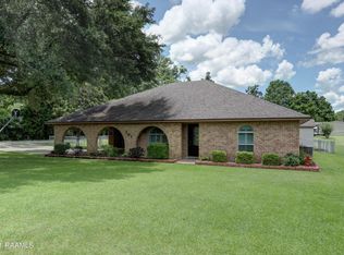 101 Des Jardin Ave, Lafayette, LA 70507