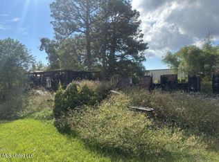 6118 Frederick St, Moss Point, MS 39563