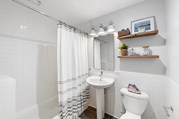 Sold by Corcoran | media 7