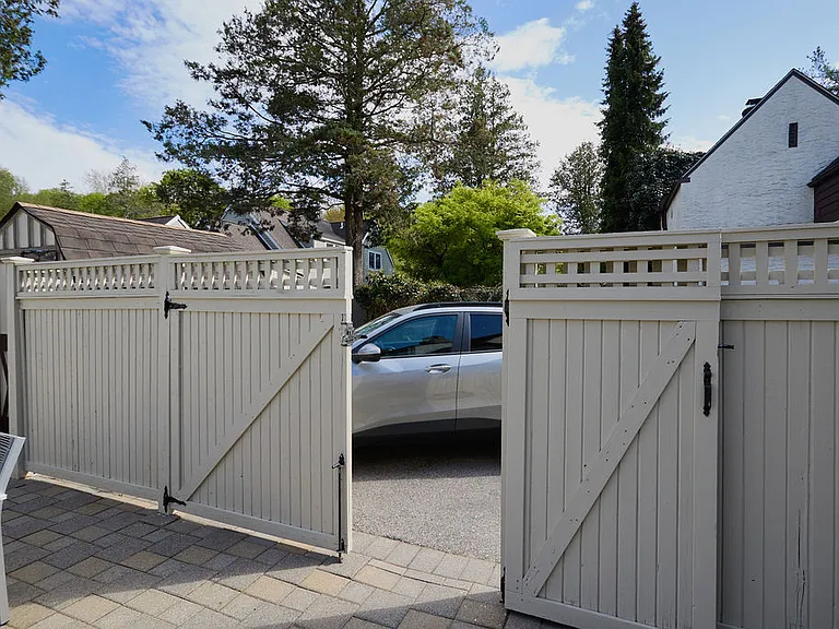 4 Glenwolde Park — Photo 27
