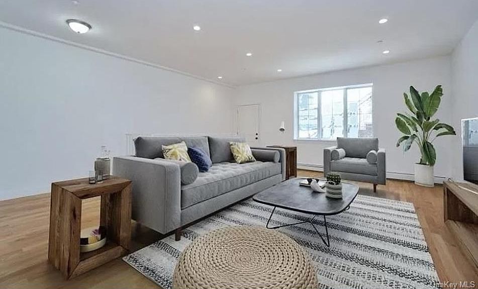 1st image of 1946 84th St #1