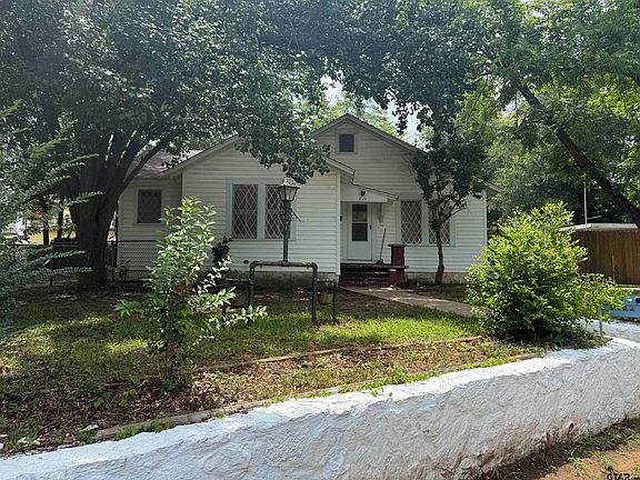 2nd image of 549 Brookside Dr
