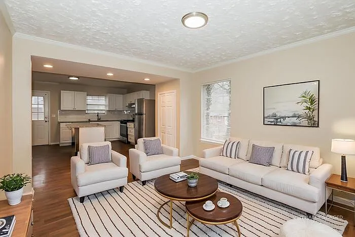 1684 Regency Pl — Photo 9