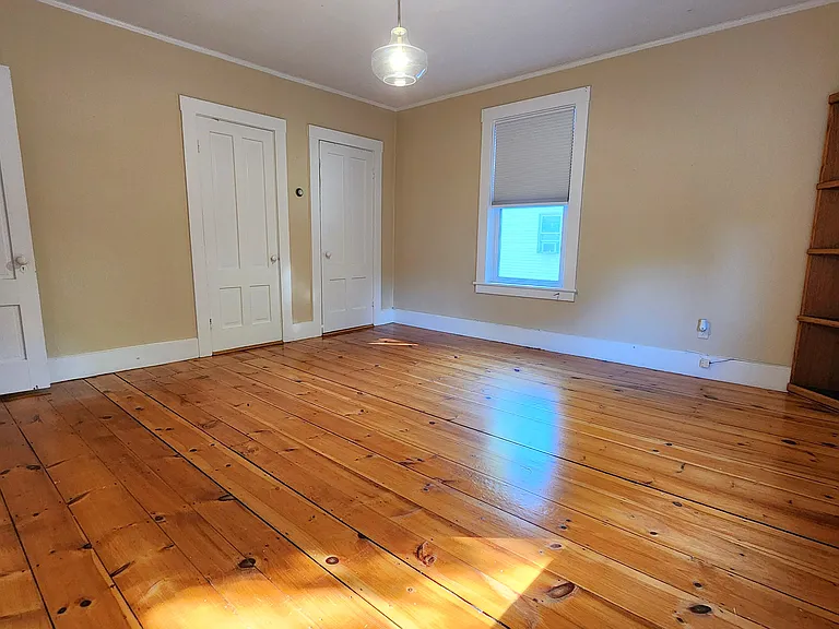 8 Fay St #2 — Photo 7