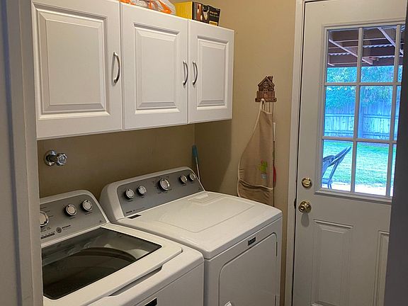 4th image of 1205 W Togneri St